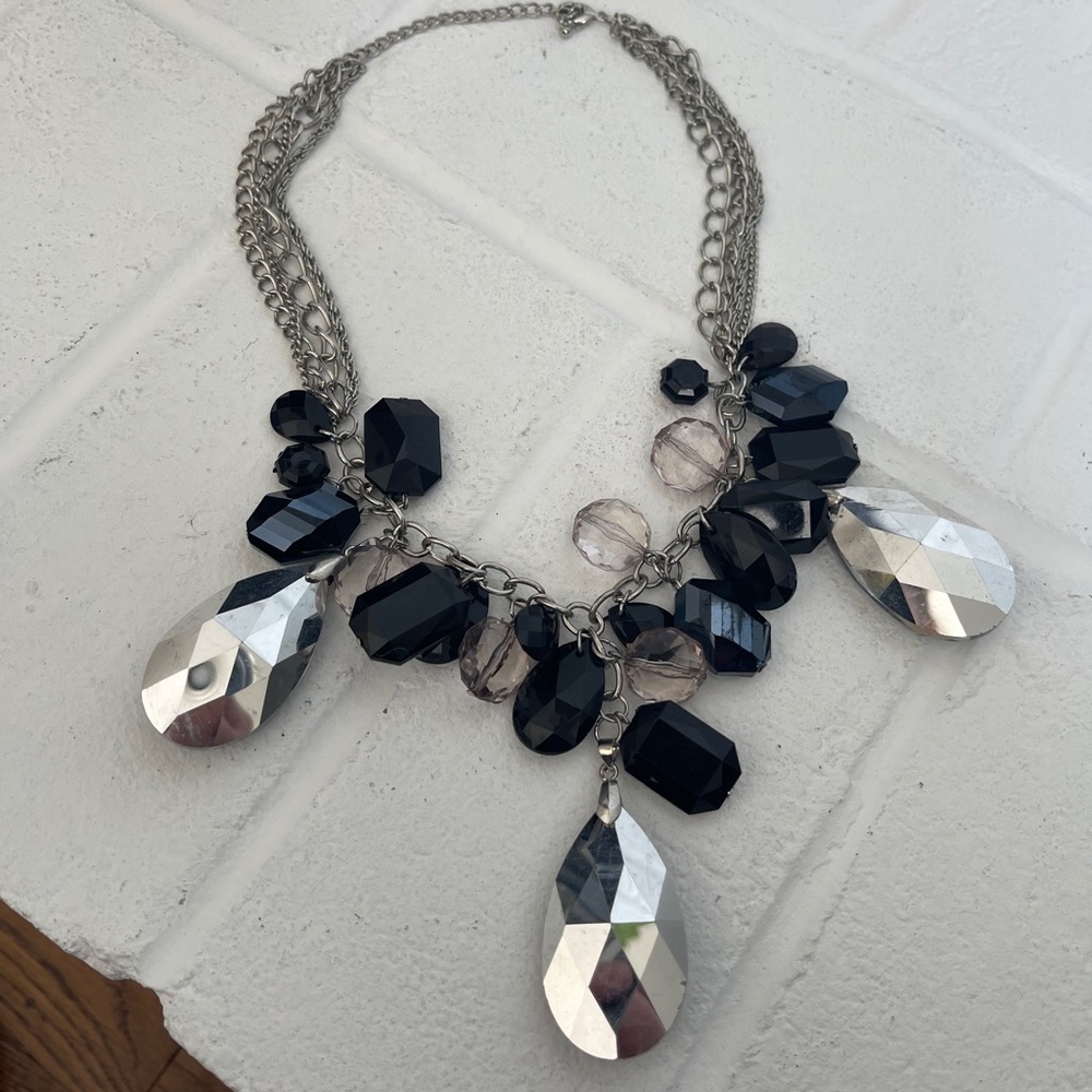 Chunky Black and Silver necklace